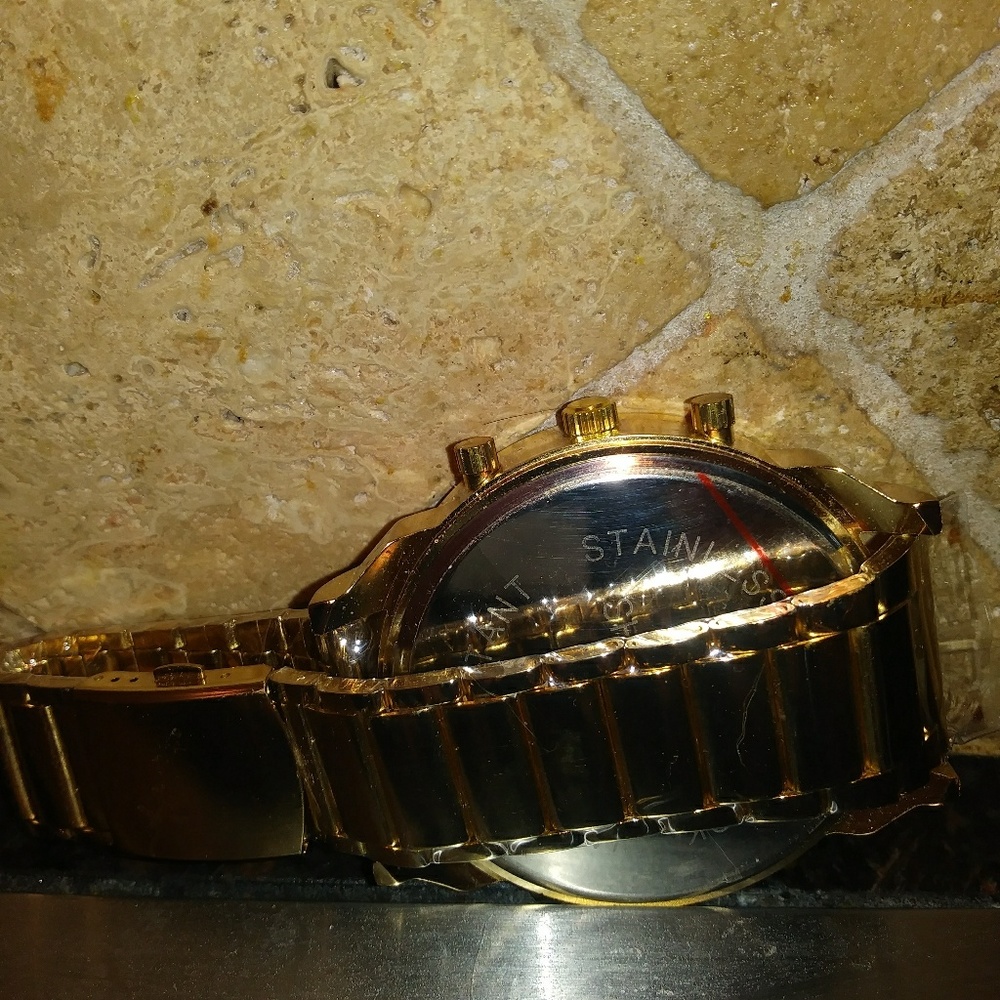 Watch - Picture 5 of 5